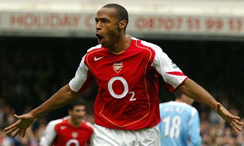 Thierry Henry chạy bao nhiêu km/h? Khả năng Vận Động của Thierry Henry