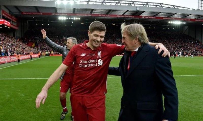 Tuổi thơ và gia đình trong tiểu sử Kenny Dalglish