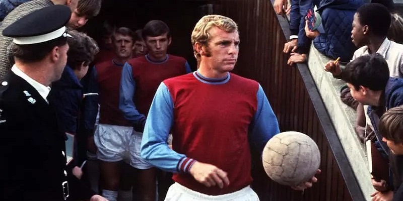 Bobby Moore là người đội trưởng mẫu mực của đội tuyển Anh