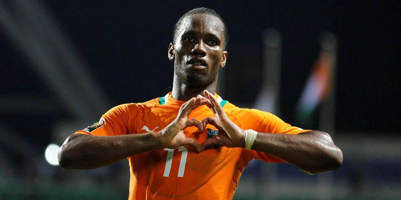 Tài năng của Drogba không thể vực dậy cả một nền bóng đá